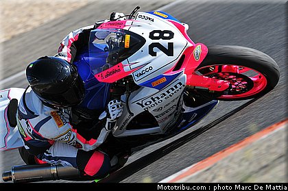 fsbk_pirelli_600_ongaro_7_ledenon_juin_2011.JPG