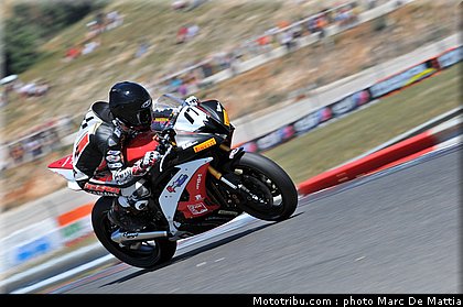 fsbk_pirelli_600_ramburre_ledenon_juin_2011.JPG