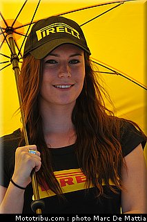 fsbk_sbk_pitbabes_01_ledenon_juin_2011.JPG