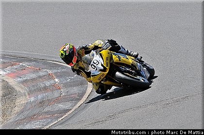 fsbk_supersport_four_6_ledenon_juin_2011.JPG