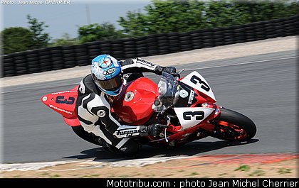 pirelli_600_pons_001_fsbk_2012_le_vigeant.jpg