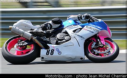 supersport_camus_001_fsbk_2012_le_vigeant.jpg