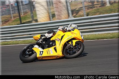 superbike_brunet_lugardon_003_fsbk_2012_le_vigeant.jpg