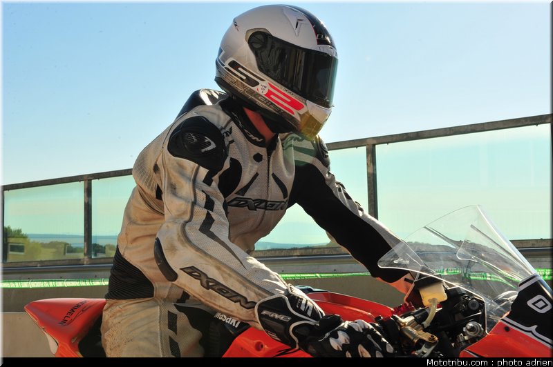 MOTO 