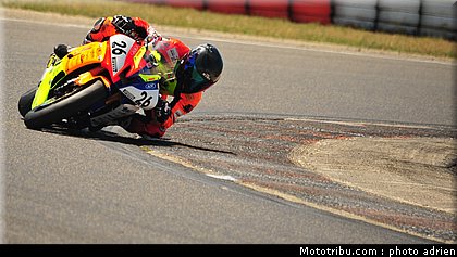 pirelli_600_chapelle_002_fsbk_2012_ledenon_1.jpg