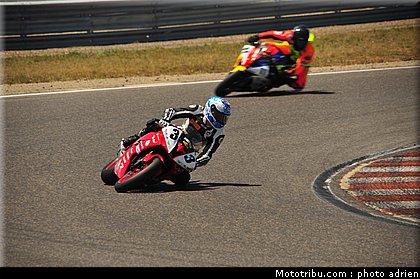 pirelli_600_pons_001_fsbk_2012_ledenon_1.jpg
