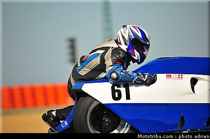 sidecar_brunazzi_rigondeau_002_fsbk_2012_ledenon_1.jpg