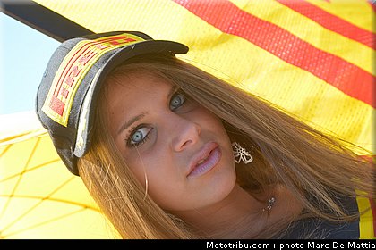 sbk_pitbabe_011_fsbk_2012_ledenon_1.jpg