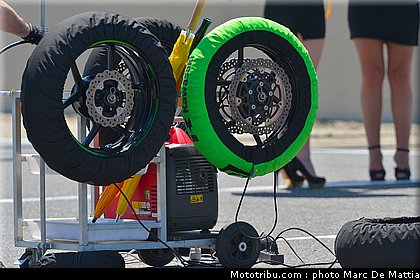 supersport_ambiance_003_fsbk_2012_ledenon_1.jpg