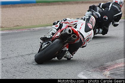 european_bikes_033_fsbk_2012_magny_cours.jpg