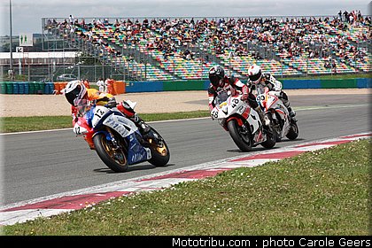 pirelli_600_004_fsbk_2012_magny_cours.jpg