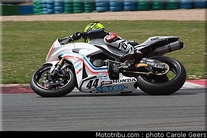 pirelli_600_chaillou_002_fsbk_2012_magny_cours.jpg