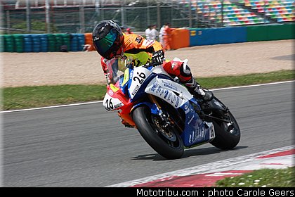 pirelli_600_chapelle_002_fsbk_2012_magny_cours.jpg