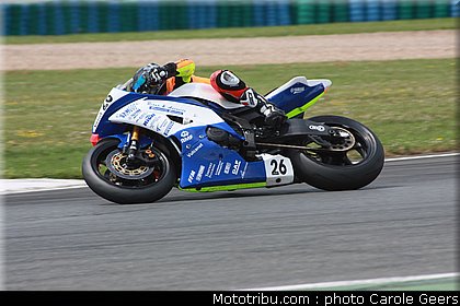 pirelli_600_chapelle_003_fsbk_2012_magny_cours.jpg