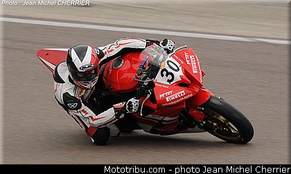 pirelli_tourne_01_fsbk_2012_dijon.jpg