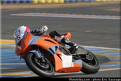 pirelli_18_fsbk_2012_le_mans_roulage.jpg