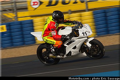 pirelli_23_fsbk_2012_le_mans_roulage.jpg