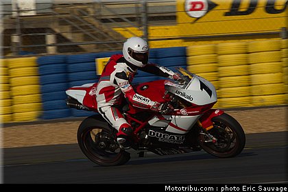 pirelli_25_fsbk_2012_le_mans_roulage.jpg