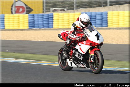 pirelli_29_fsbk_2012_le_mans_roulage.jpg