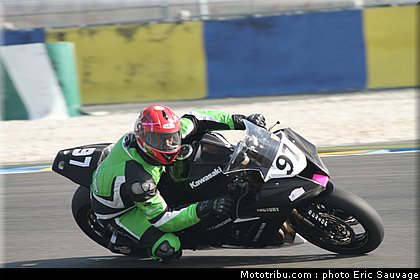 sbk_supersport_23_fsbk_2012_le_mans_roulage.jpg