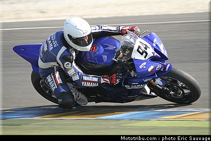 sbk_supersport_37_fsbk_2012_le_mans_roulage.jpg
