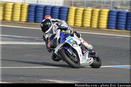 sbk_supersport_43_fsbk_2012_le_mans_roulage.jpg