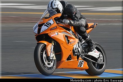 sbk_supersport_54_fsbk_2012_le_mans_roulage.jpg