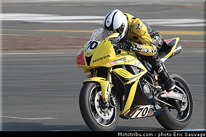 sbk_supersport_55_fsbk_2012_le_mans_roulage.jpg