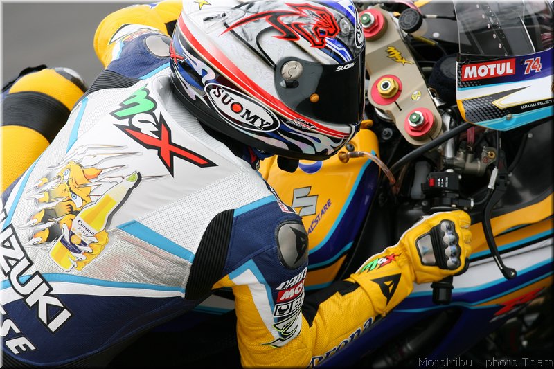 0205-005biaggi1-silverstone2007