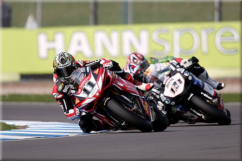 0102-029sbk-donington006-donington2007.jpg