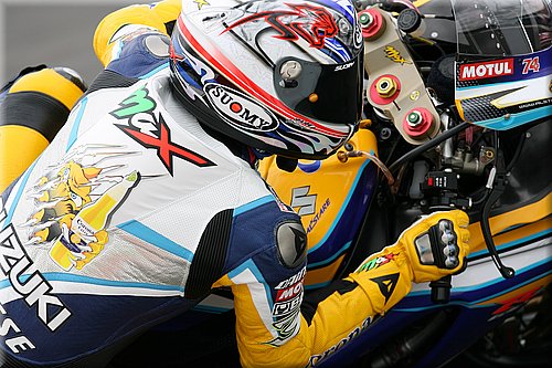 0205-005biaggi1-silverstone2007.jpg