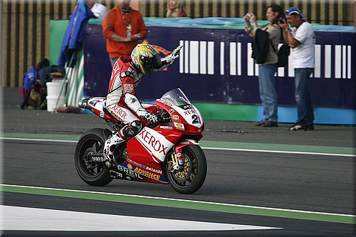 0361-003bayliss3-magnycours2007.jpg