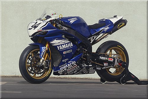 yamaha_09.jpg