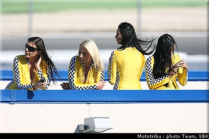 sbk_pitbabes2008_0139.jpg