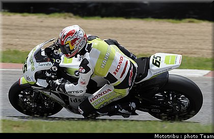 sbk_rea_02.jpg