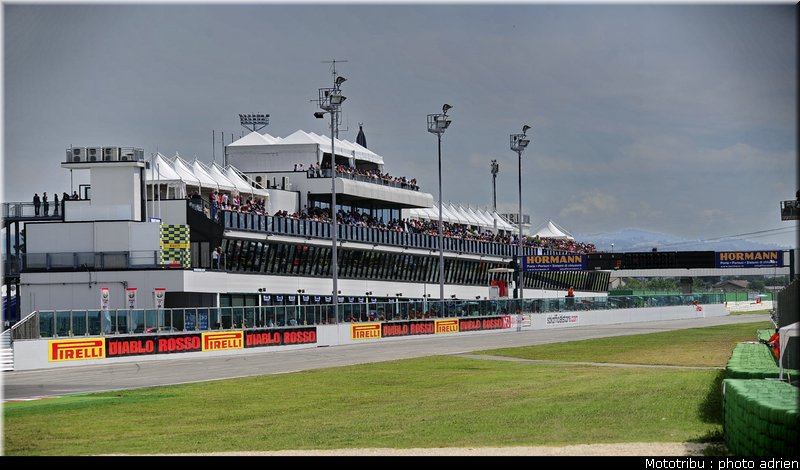 paddock_circuit_misano2009_025