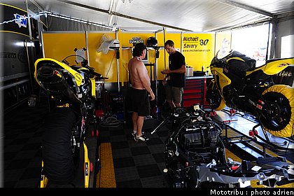 paddock_circuit_misano2009_048.JPG
