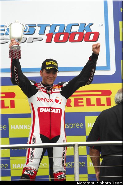 superstock1000_simeon_4_donington2009