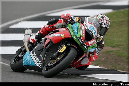 supersport_fujiwara_1_donington2009.jpg