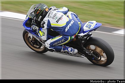 supersport_pirro_1_donington2009.jpg