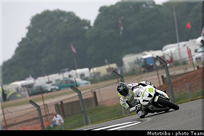 supersport_pitt_3_donington2009.jpg