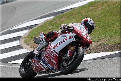 superstock1000_beretta_1_donington2009.jpg