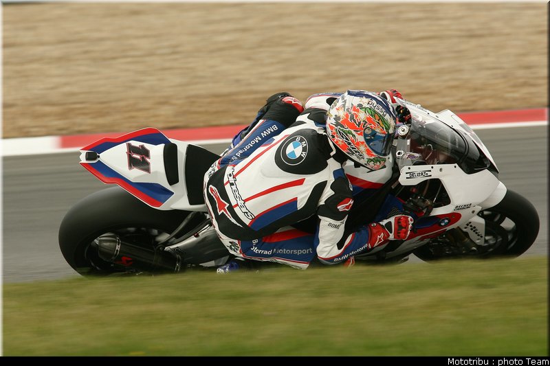 sbk_corser_3_nurburgring_allemagne_2009