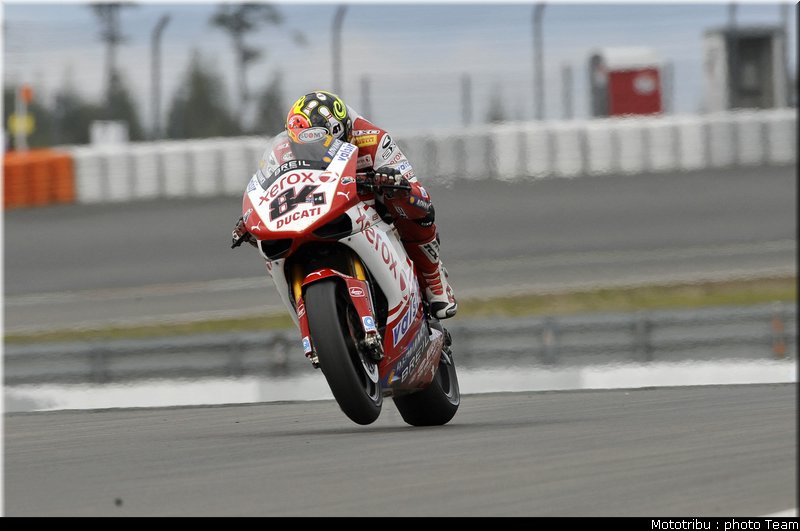 sbk_fabrizio_5_nurburgring_allemagne_2009