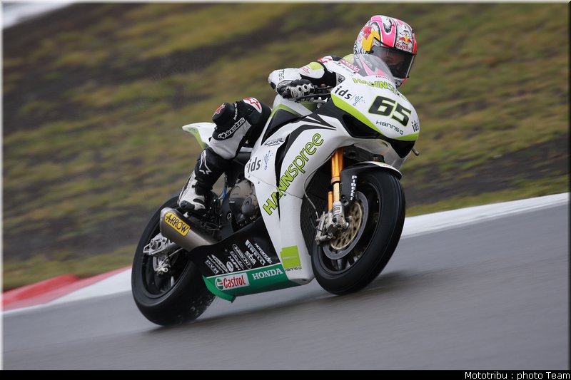 sbk_rea_05_nurburgring_allemagne_2009