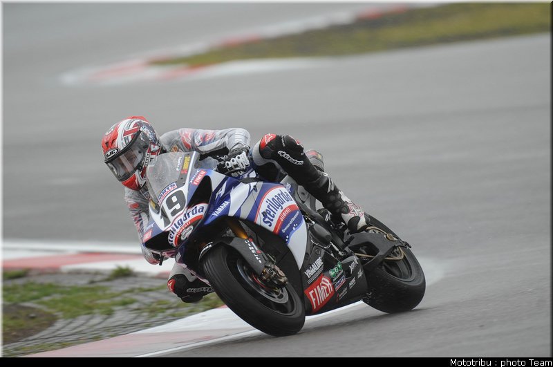 sbk_spies_02_nurburgring_allemagne_2009