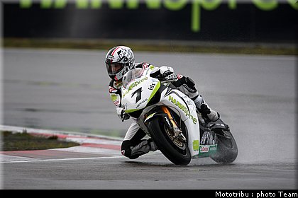 sbk_checa_01_nurburgring_allemagne_2009.jpg
