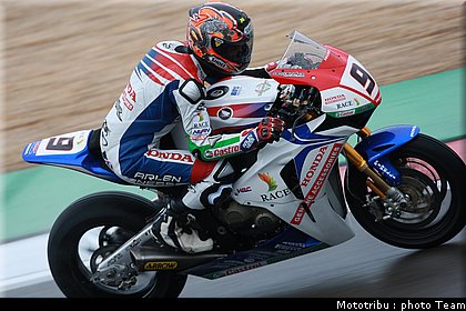 sbk_kyionari_04_nurburgring_allemagne_2009.jpg