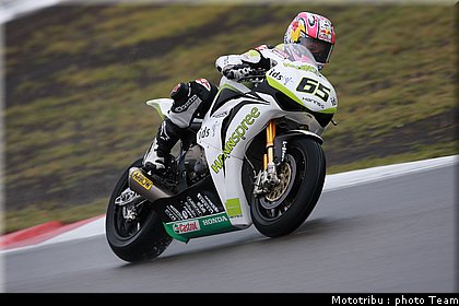 sbk_rea_05_nurburgring_allemagne_2009.jpg