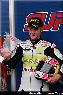 sbk_rea_09_nurburgring_allemagne_2009.jpg